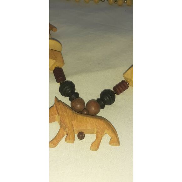 Vintage Carved Wood African Animal Beaded 14" Necklace - Picture 6 of 6